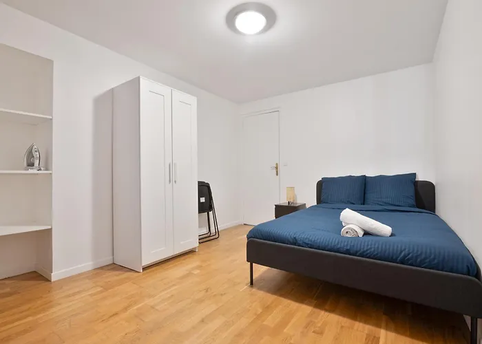 Heart Of 1br-6p Le Marais 8 Free Netflix